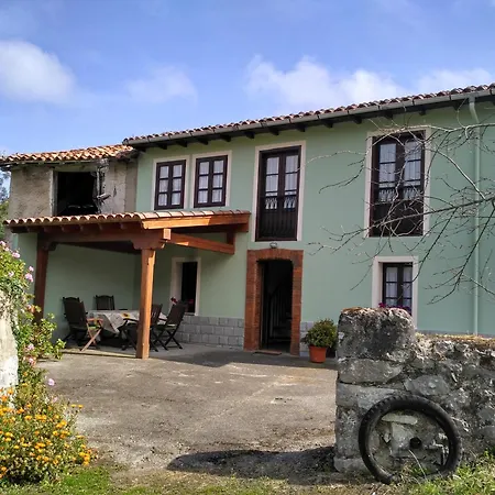 Holiday home Cuetu Del Pradon