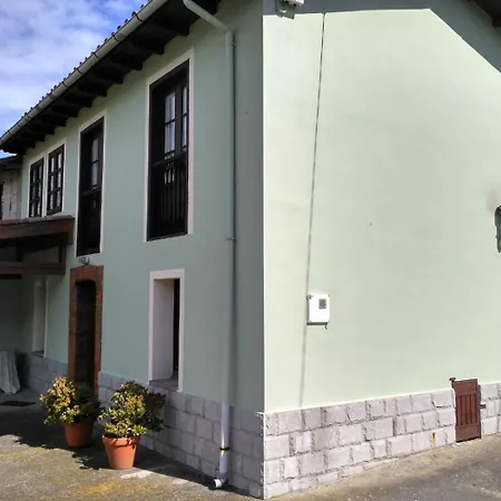 Holiday home Cuetu Del Pradon Pineres