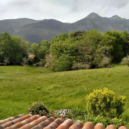 Holiday home Cuetu Del Pradon Pineres
