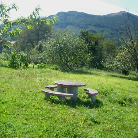 Cuetu Del Pradon Holiday home *